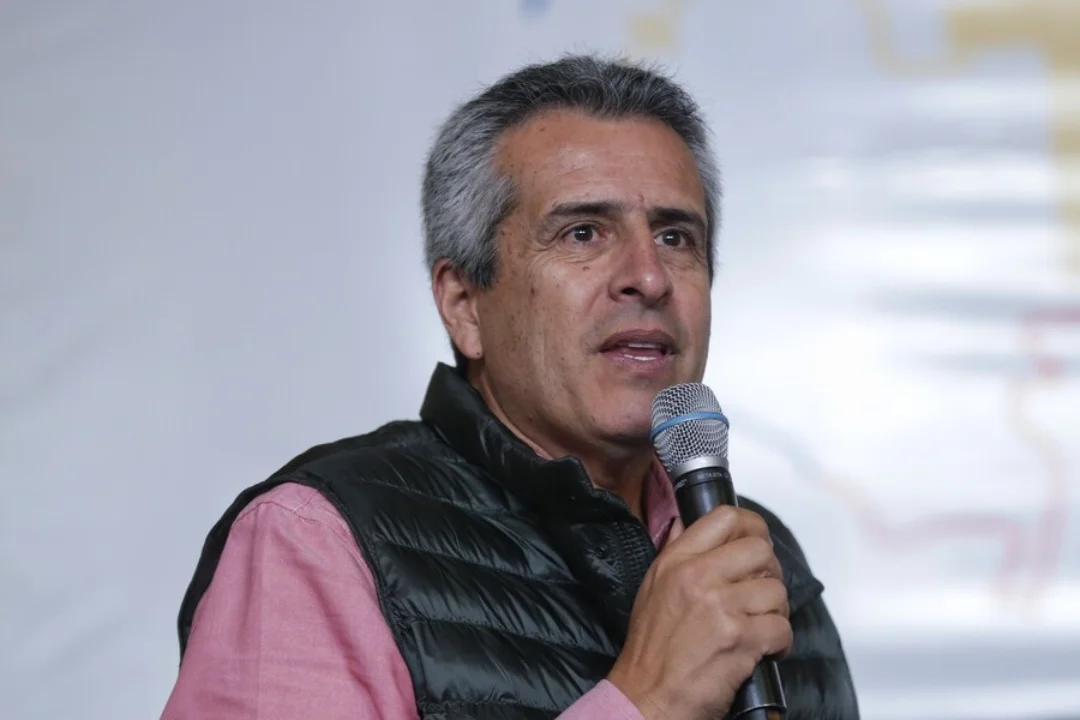 El agarrón entre el ministro del Interior, Luis Fernando Velasco, y los gobernadores del país