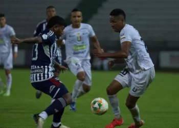Junior de Barranquilla rescata un empate agónico frente a Once Caldas en Manizales   