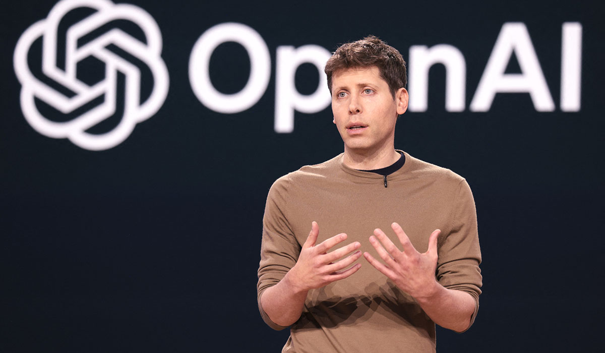Sam Altman predice que la inteligencia artificial logrará un descubrimiento científico en menos de dos años
