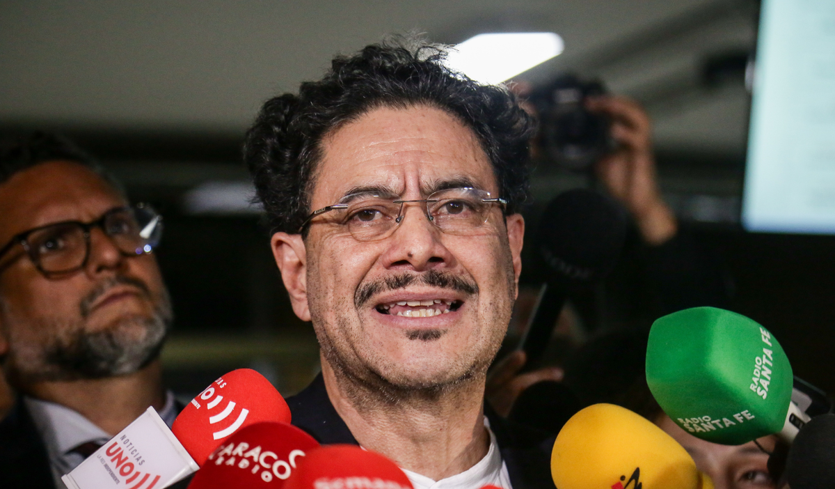 Iván Cepeda se impone en la consulta del Pacto Histórico y será el candidato del petrismo