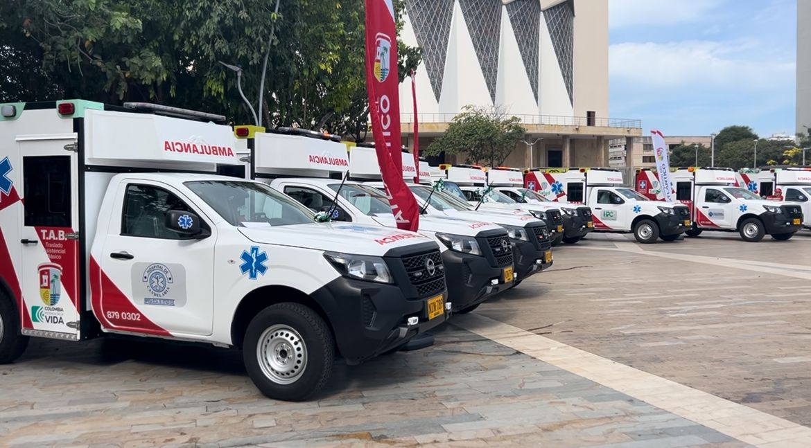 Atlántico recibe más de 20 ambulancias para fortalecer el transporte asistencial en salud