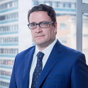 “Revocar al rector no tiene sustento jurídico”: defensa de Leyton Barrios responde al Consejo Superior