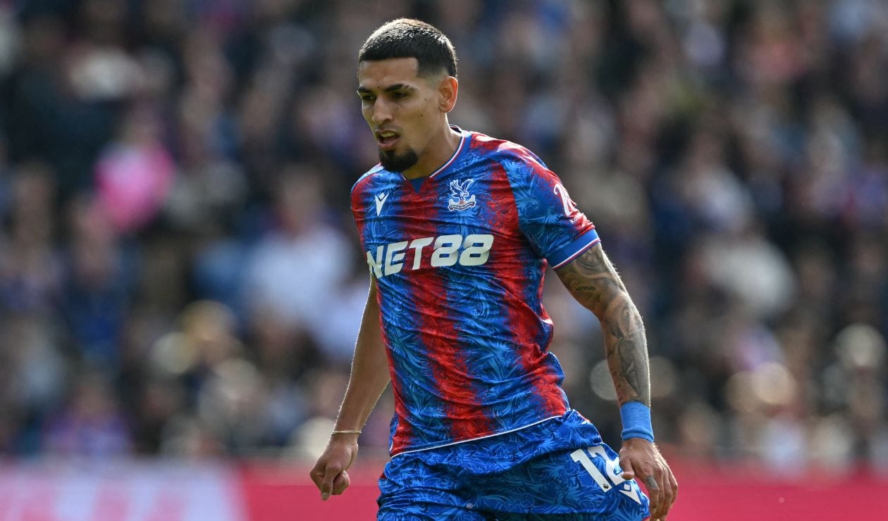 Daniel Muñoz fue operado en Londres y estará fuera de las canchas entre cuatro y seis semanas