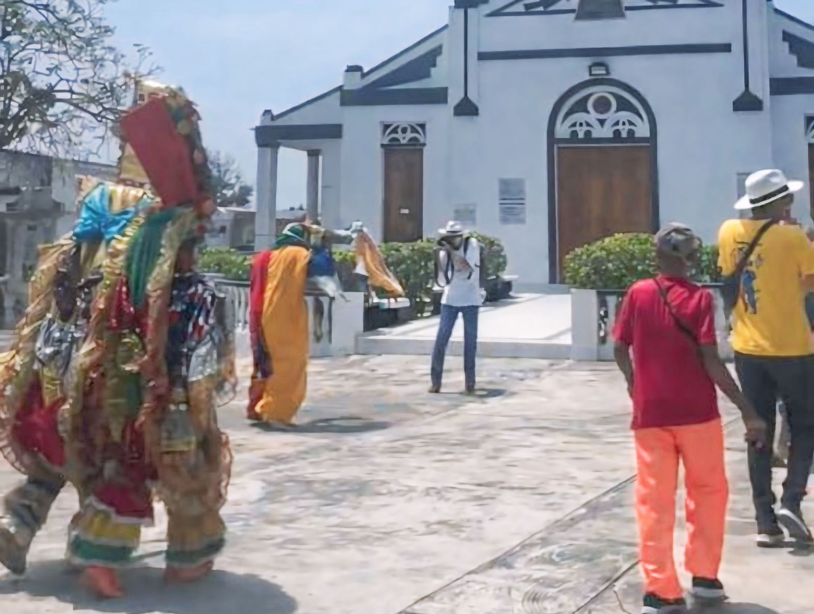 La muerte se vive y se celebra con punto seguido