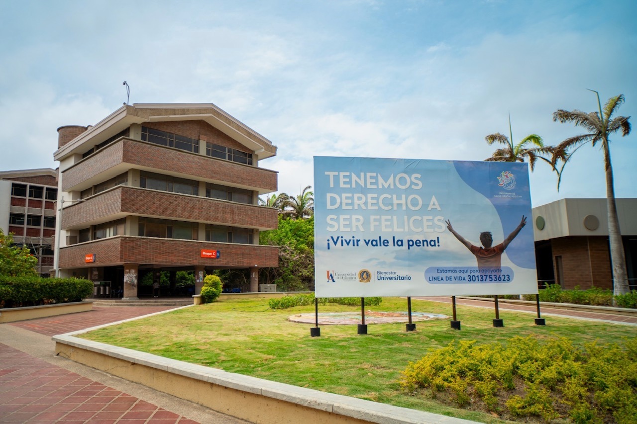 Asojua pide a juez décimo administrativo Francisco Vides falle el desacato que tiene hace 9 años: ¿a qué le teme?