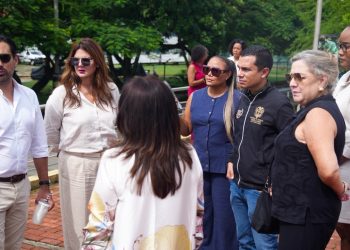Gobierno Nacional escucha a los sectores productivos de San Andrés para potenciar el turismo en la Isla