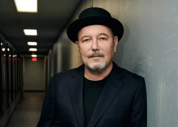 Rubén Blades será distinguido con el Premio Billboard Ícono por su trayectoria musical