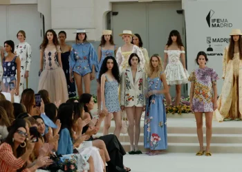 La primavera de Medellín llega al ‘Madrid Fashion Week’ con ‘Agua’ By Agua Bendita