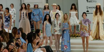 La primavera de Medellín llega al ‘Madrid Fashion Week’ con ‘Agua’ By Agua Bendita