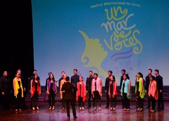 600 artistas se reúnen en el Atlántico para celebrar dos décadas de Un Mar de Voces