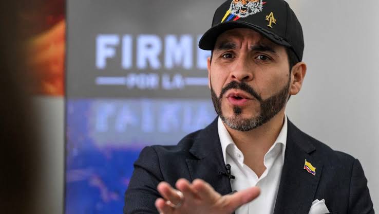 De La Espriella reporta 85 extradiciones durante sus primeros 40 días de Gobierno