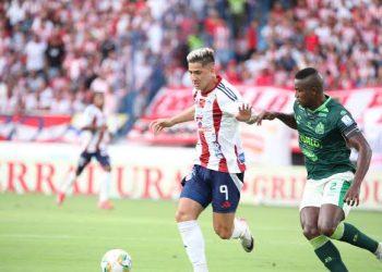 Junior revive y se mete nuevamente en la pelea por la clasificación