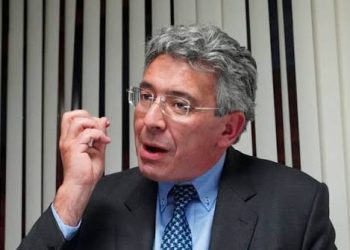 Enrique Gómez propone trasladar $100.000 millones de la JEP a la Rama Judicial