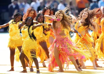Shakira vuelve a bailar con ‘Ghettos Kids’ durante sus conciertos en Madrid