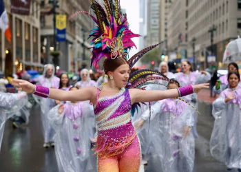 Isabella Daes llevó la alegría del Carnaval de Barranquilla al Desfile de la Hispanidad en Nueva York